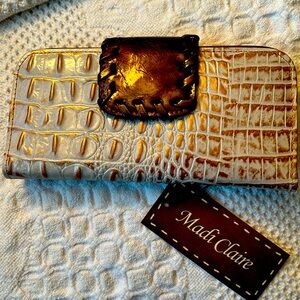 Madi Claire Genuine Leather Ladies Wallet, NWT